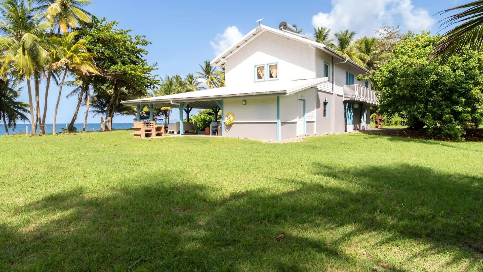 Holiday home Maison D'O Baie De Saint-Jacques, Sur Une Plage Sauvage Sainte-Marie
